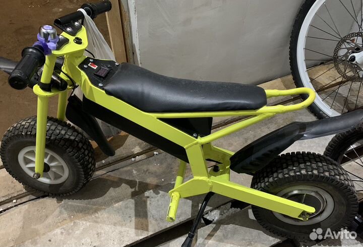 Электрический беговел