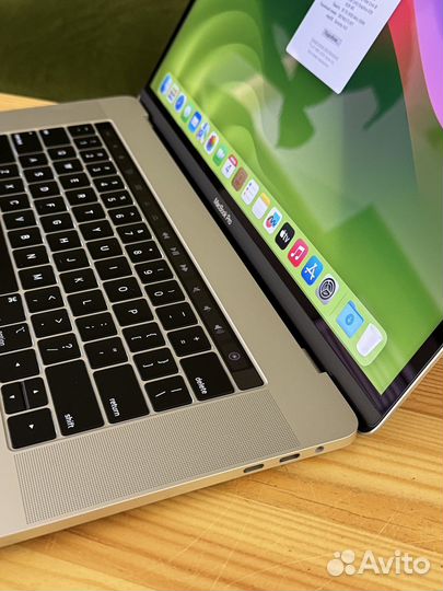 Наимощнейший и самый новый MacBook Pro 15 i9 32GB