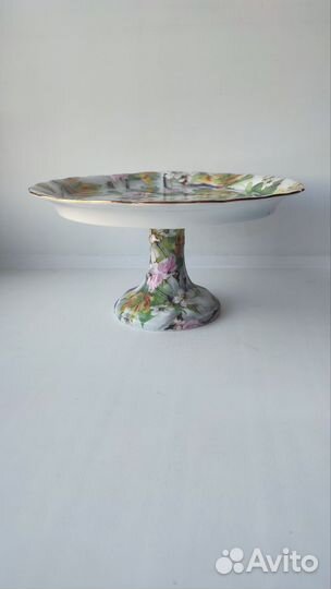 Тортница на ножке, тортовница