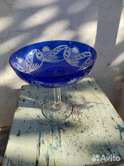 Ваза для фруктов на ножке цветное стекло СССР