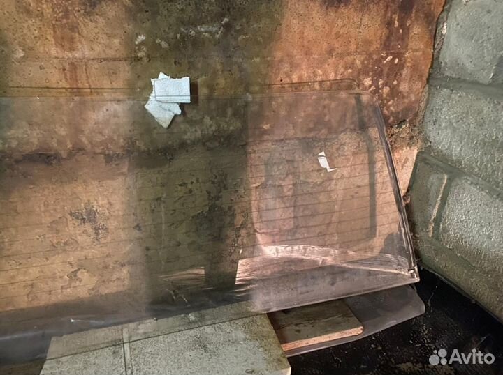 Заднее стекло bmw e30