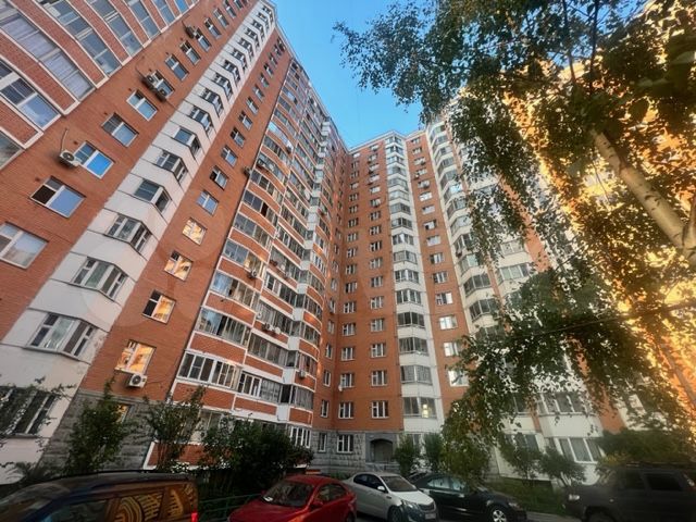 3-к. квартира, 82,5 м², 8/17 эт.