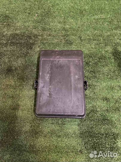 Крышка блока предохранителей dodge RAM V 2019+