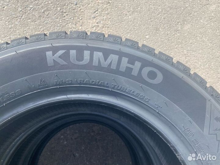 Kumho WinterCraft Ice Wi51 225/50 R17 98T