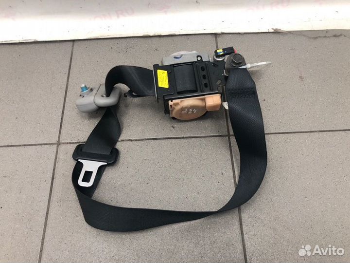 Ремень безопасности передний правый Mitsubishi