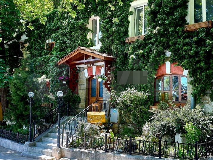 Комната 27 м², 1/2 эт.