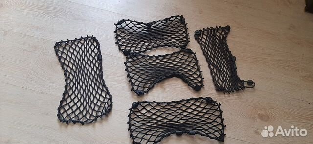 Сетка в ногах пассажира Mercedes