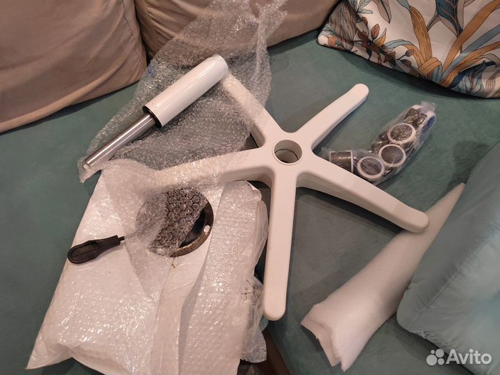 Офисное кресло новое