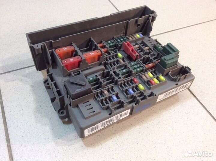 Блок предохранителей Bmw 3-Series E90/E91