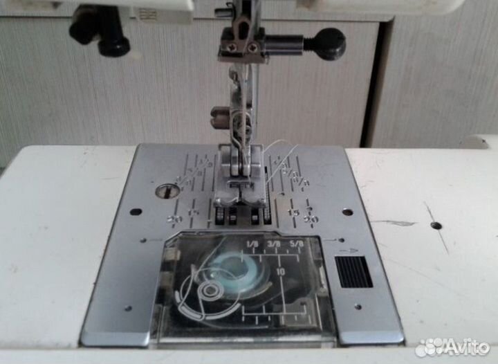 Швейная машина Janome 753001-6