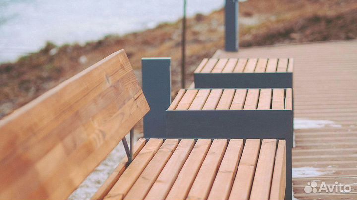 Скамейка деревянная