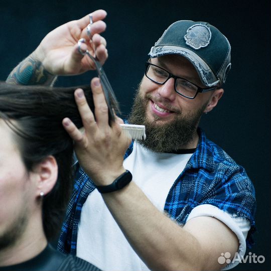 Мужской мастер парикмахер/барбер. Мужские стрижки