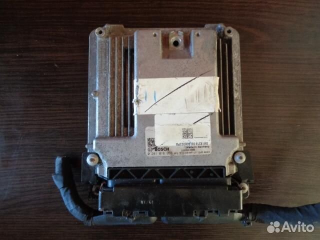 Блок управления двигателем Volkswagen Jetta