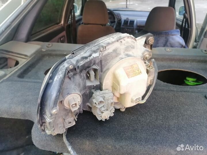 Фары subaru legacy b4