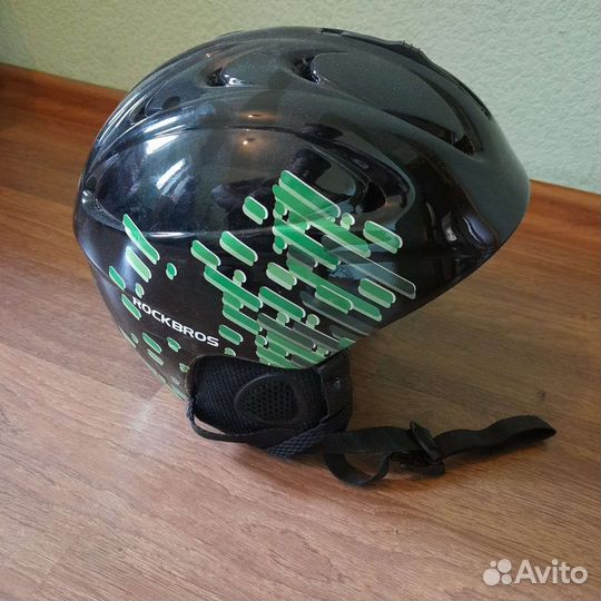 Шлем для зимних видов спорта