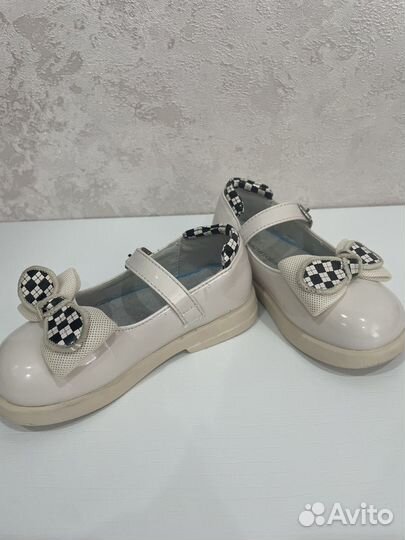 Туфли на девочку 24 размер