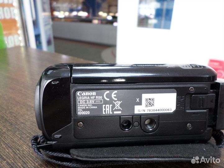 Видеокамера Full HD Canon Legria HF R56