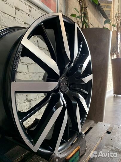 Оригинальные литые диски MAK на BMW 5x112 R20