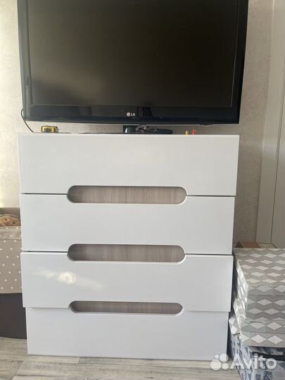 Комод белый