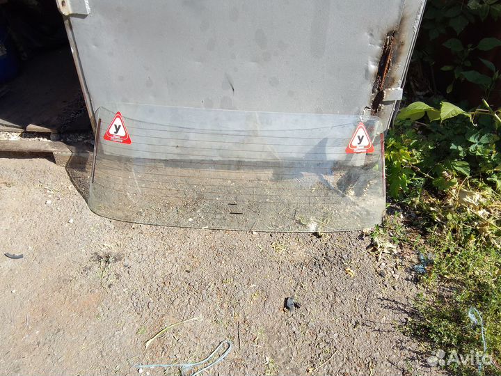 Стекло заднее на классику