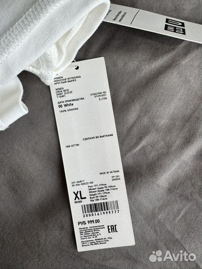 Женская футболка uniqlo новая XL белая