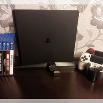 Sony PS4 slim 1 tb