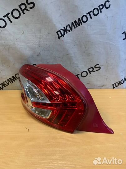 Фонарь задний левый Пежо 208 хэтчбек