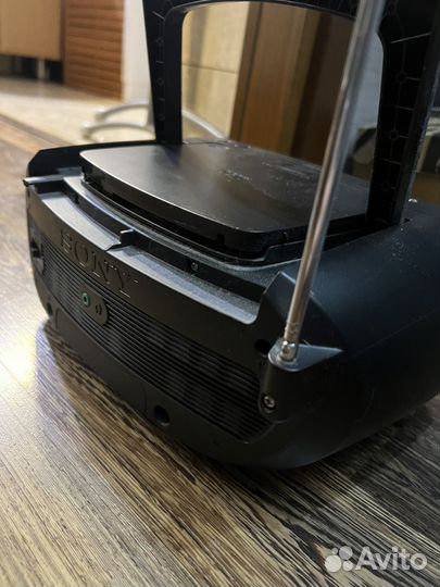 Радиоприемник sony