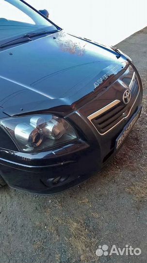 Дефлектор капота Toyota Avensis 2003-2008г