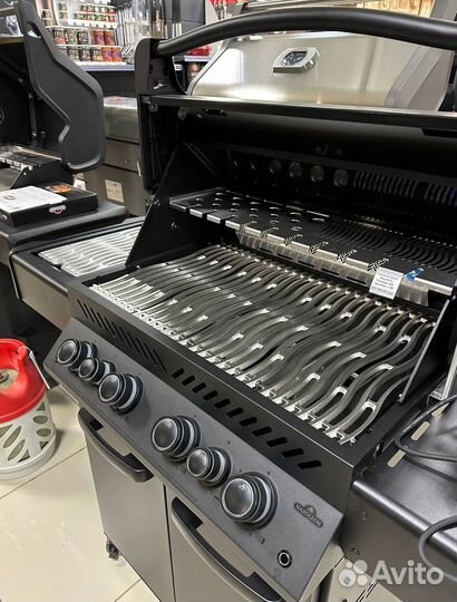 Газовый гриль Napoleon Phantom Prestige 500