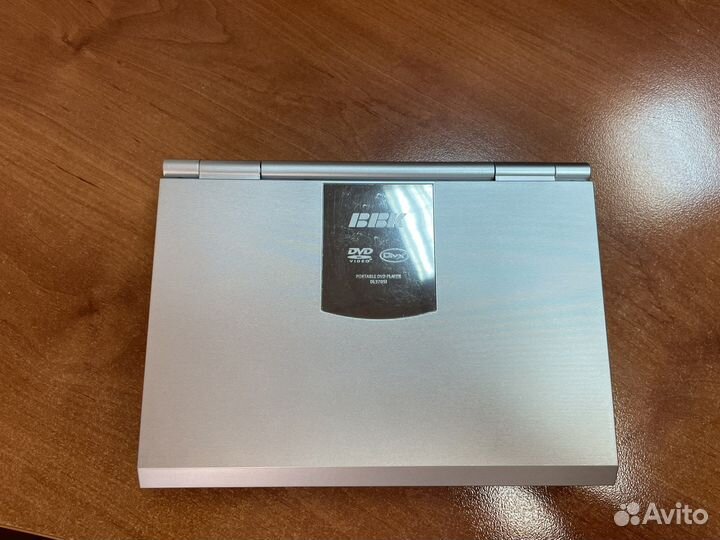 Портативный видеопроигрыватель