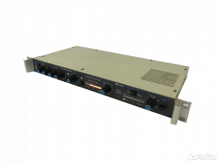 Микрофонный предусилитель