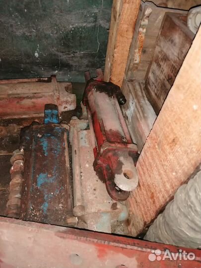 Цилиндр гидравлический