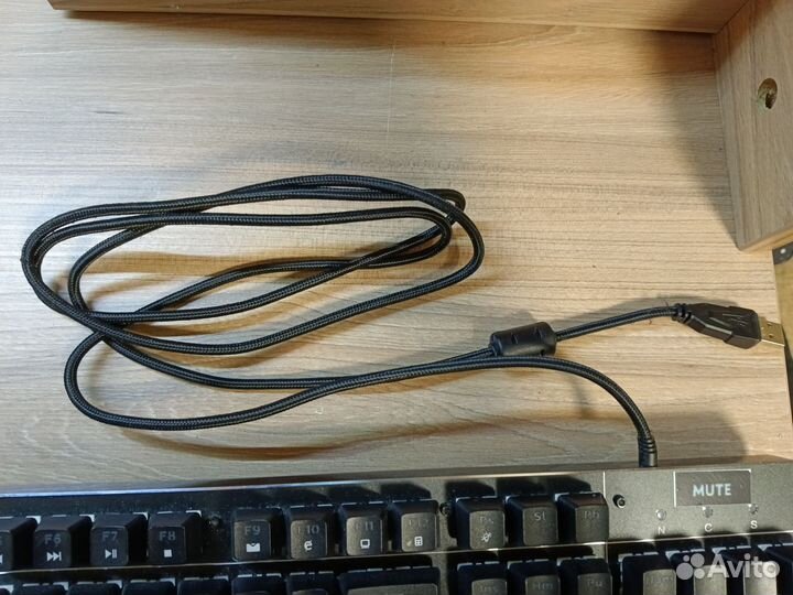 Клавиатура механическая