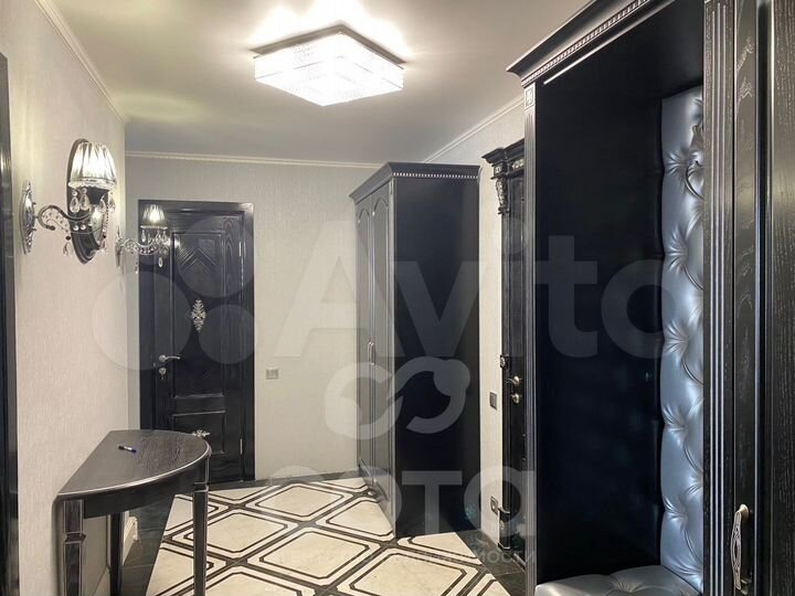 2-к. квартира, 58 м², 7/14 эт.