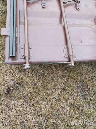 Двери для контейнера