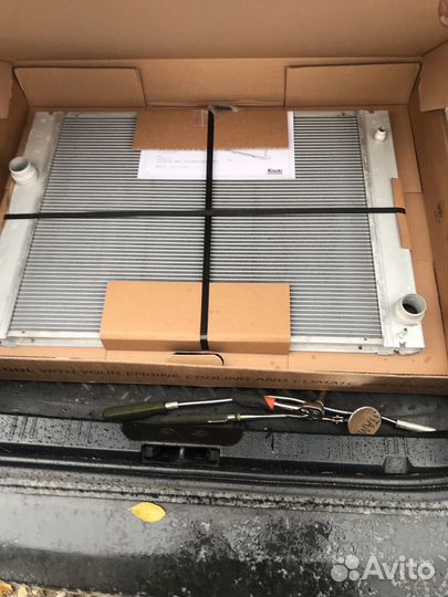 Радиатор охлаждения бмв е60