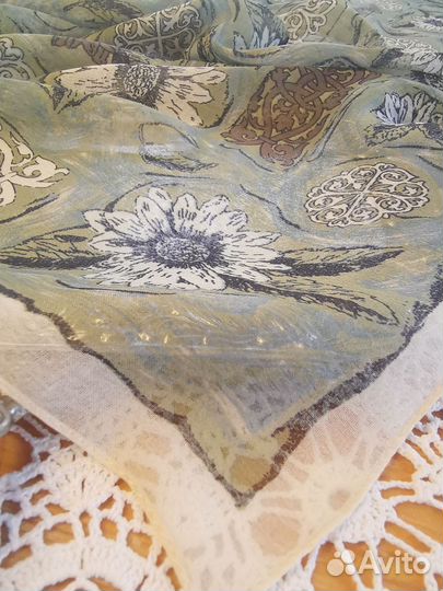 Красивый шифоновый платок Италия