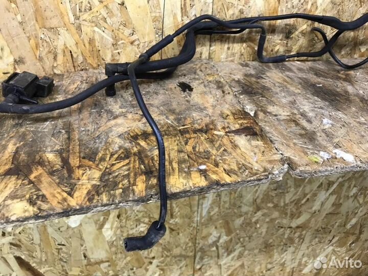 Трубка вакуумная Land Rover Range Rover Sport L320