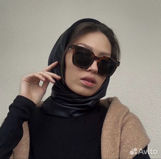 Косынка из эко-кожи