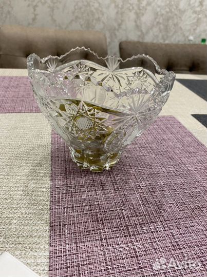 Хрустальная ваза