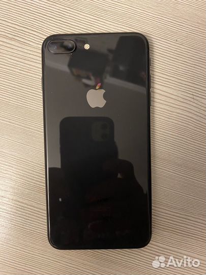 iPhone 8 Plus, 64 ГБ