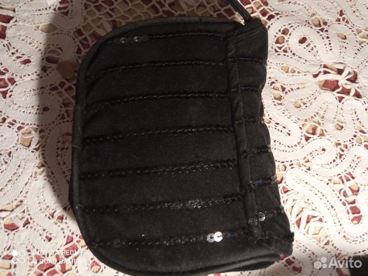 Косметичка новая бархатная