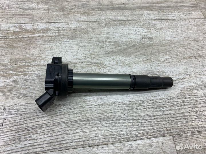 Катушка зажигания Toyota Prius Hybrid хэтчбек