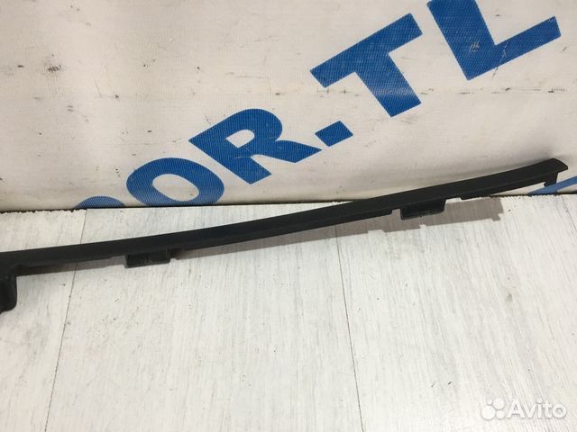 Обивка порога уголок передний lexus IS350 3.5 ат с