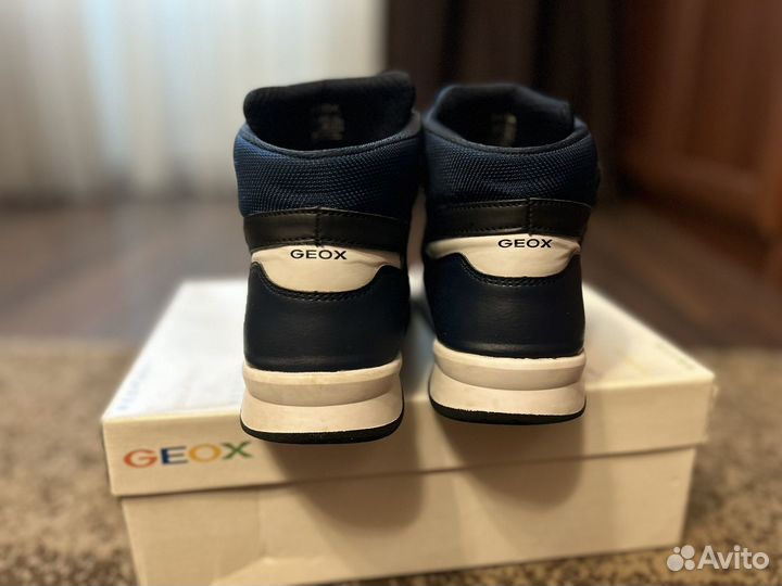 Ботинки кроссовки Geox