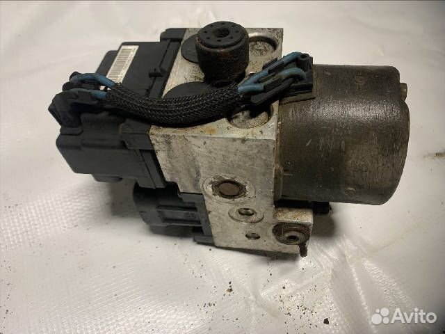 Блок ABS Nissan Almera