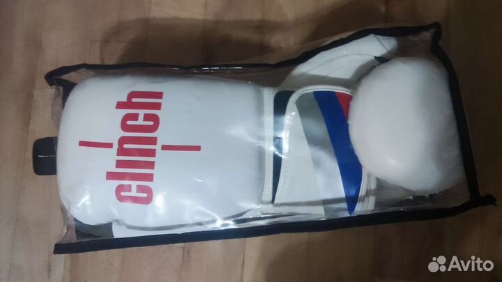 Перчатки боксерские Clinch 10 oz