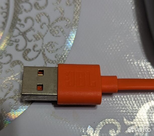 Беспроводные наушники JBL tune225tws