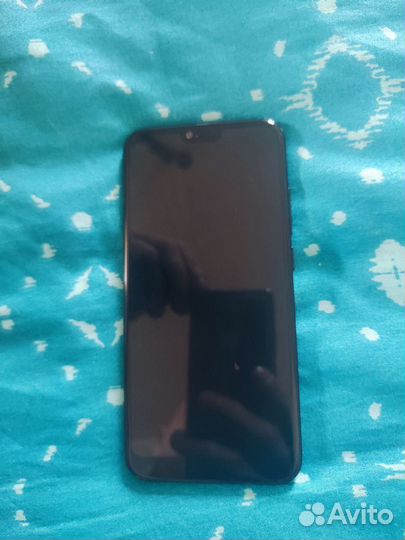 HONOR 10, 4/64 ГБ